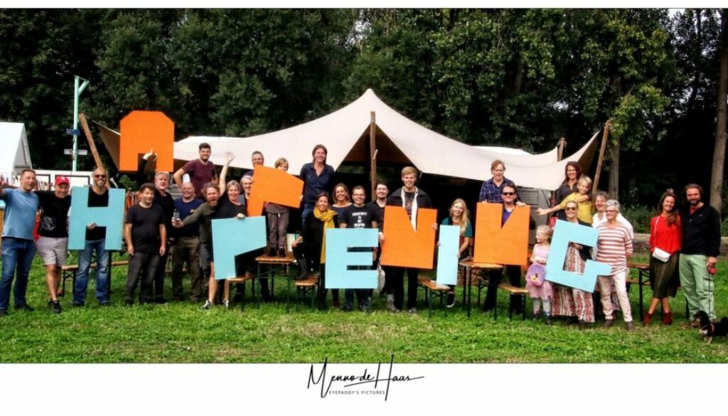 41554418_1569704136464440_7870231745457553408_o